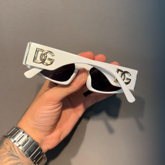 DG White