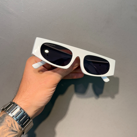 DG White